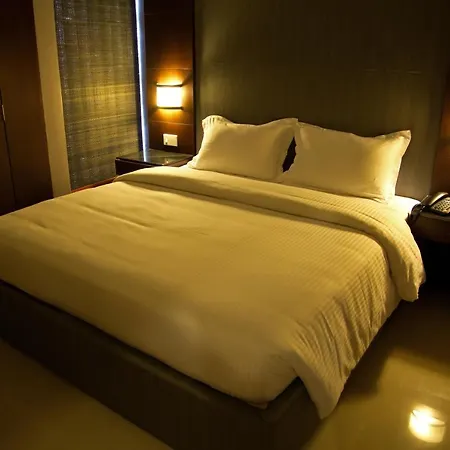 Leisure Stays - Premium Suites Chennai Exterior photo